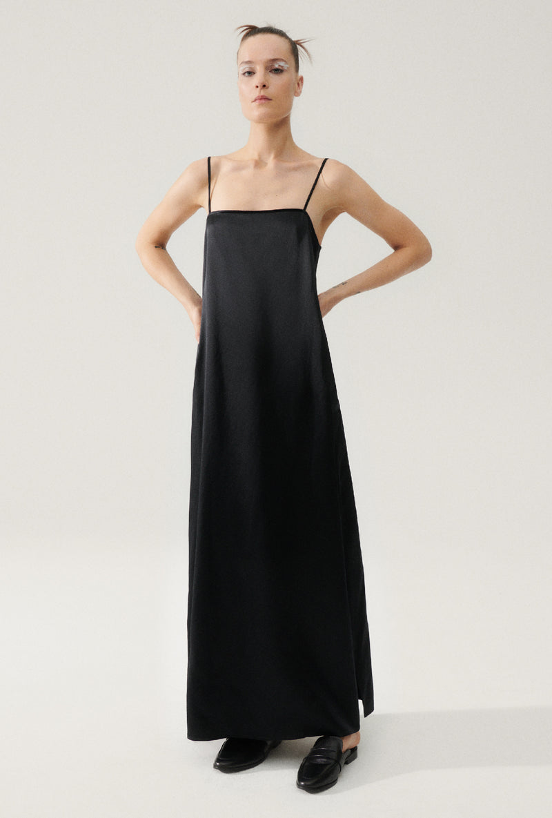 HEAVY A-LINE DRESS BLACK