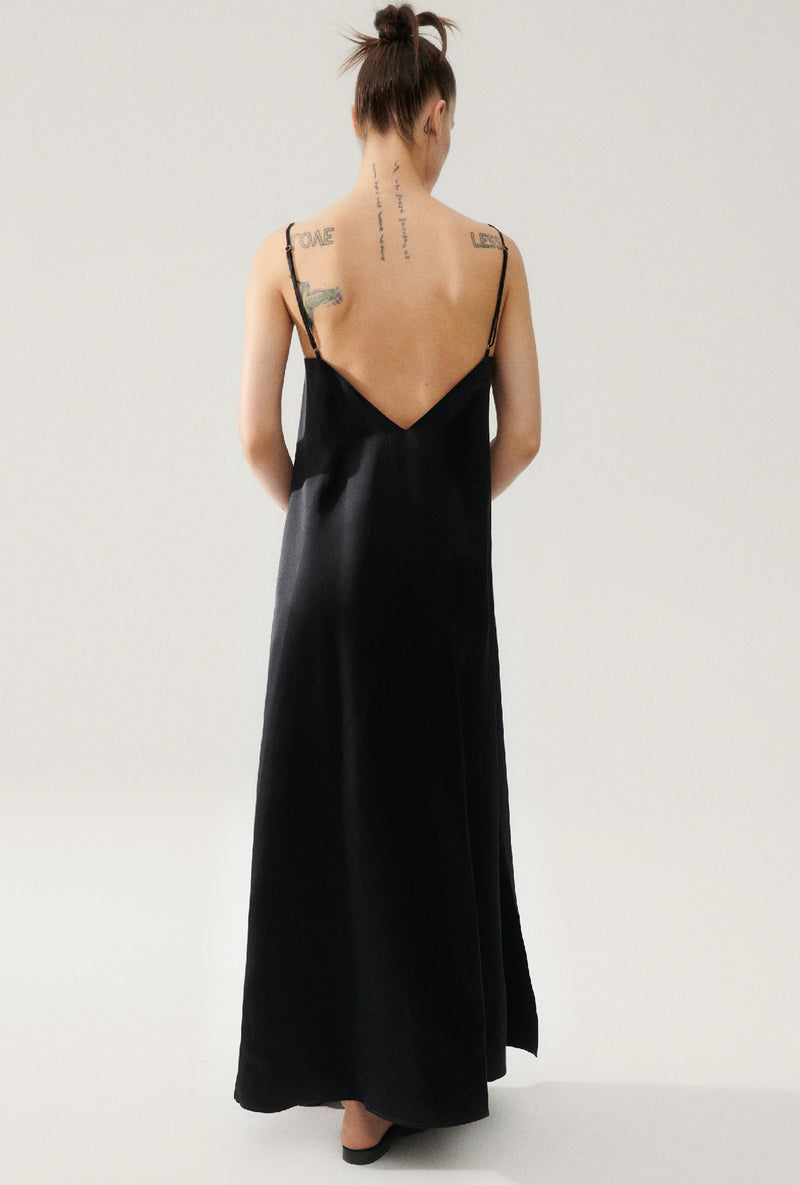 HEAVY A-LINE DRESS BLACK