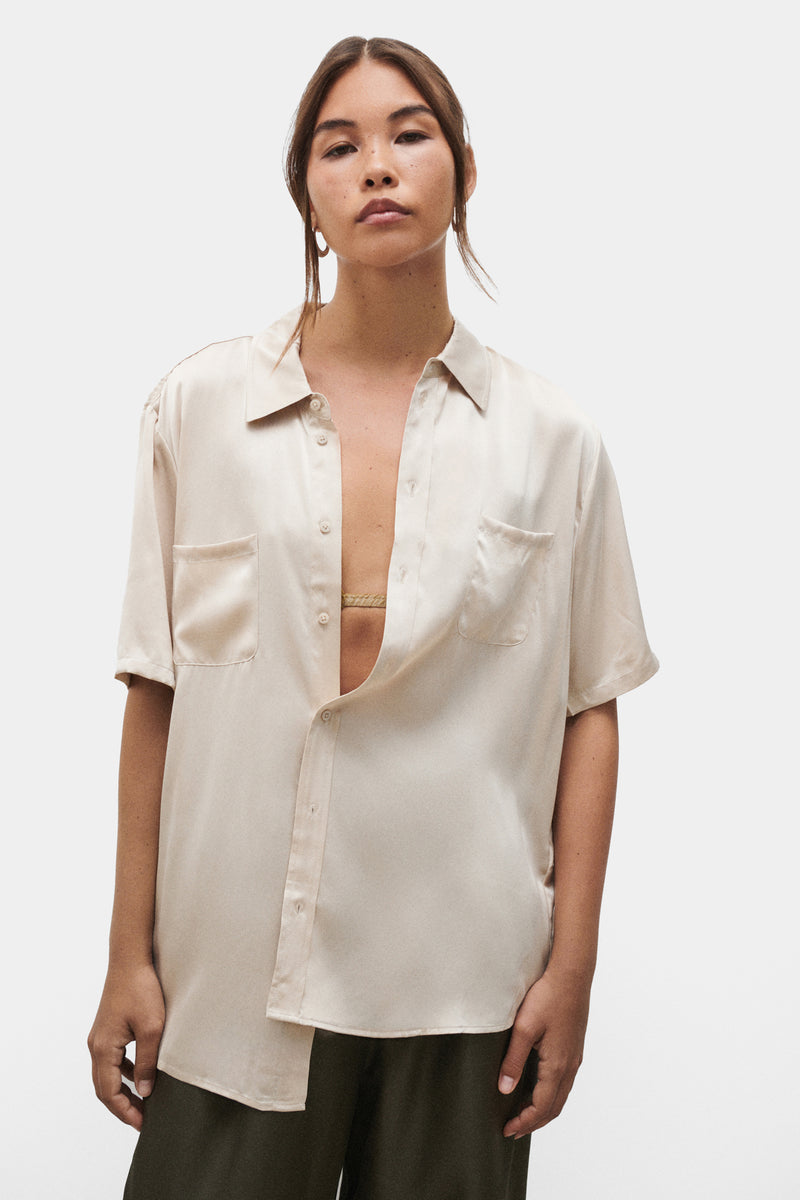 SHORT SLEEVE BOYFRIEND SHIRT HAZELNUT